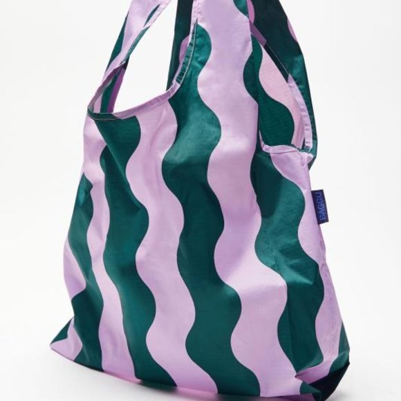 BAGGU Handbags - NWOT Standard Baggu - Pink & Green Wavy Stripe